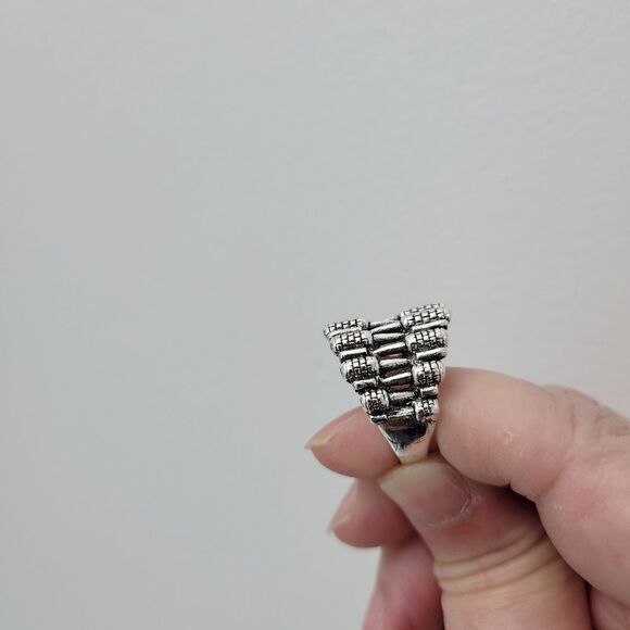 Brand New Silver Funny Design Ring Size: 7.5 US - Picture 5 of 9